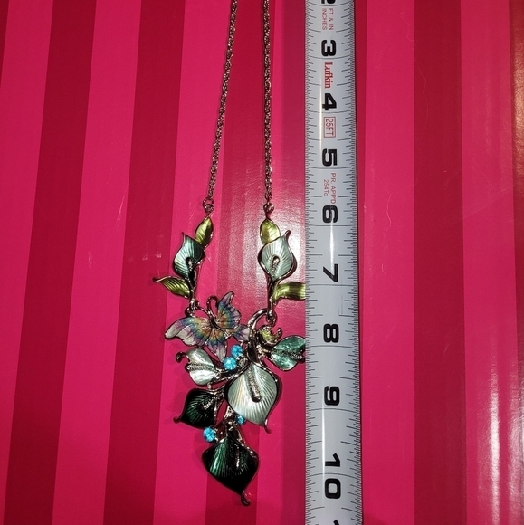 Breathtaking Butterfly and Orchid Statement Necklace - Picture 4 of 4
